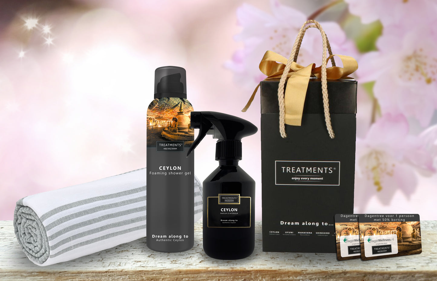 Treatments® - Geschenkbox Duschschaum &amp; Kerze - Omani