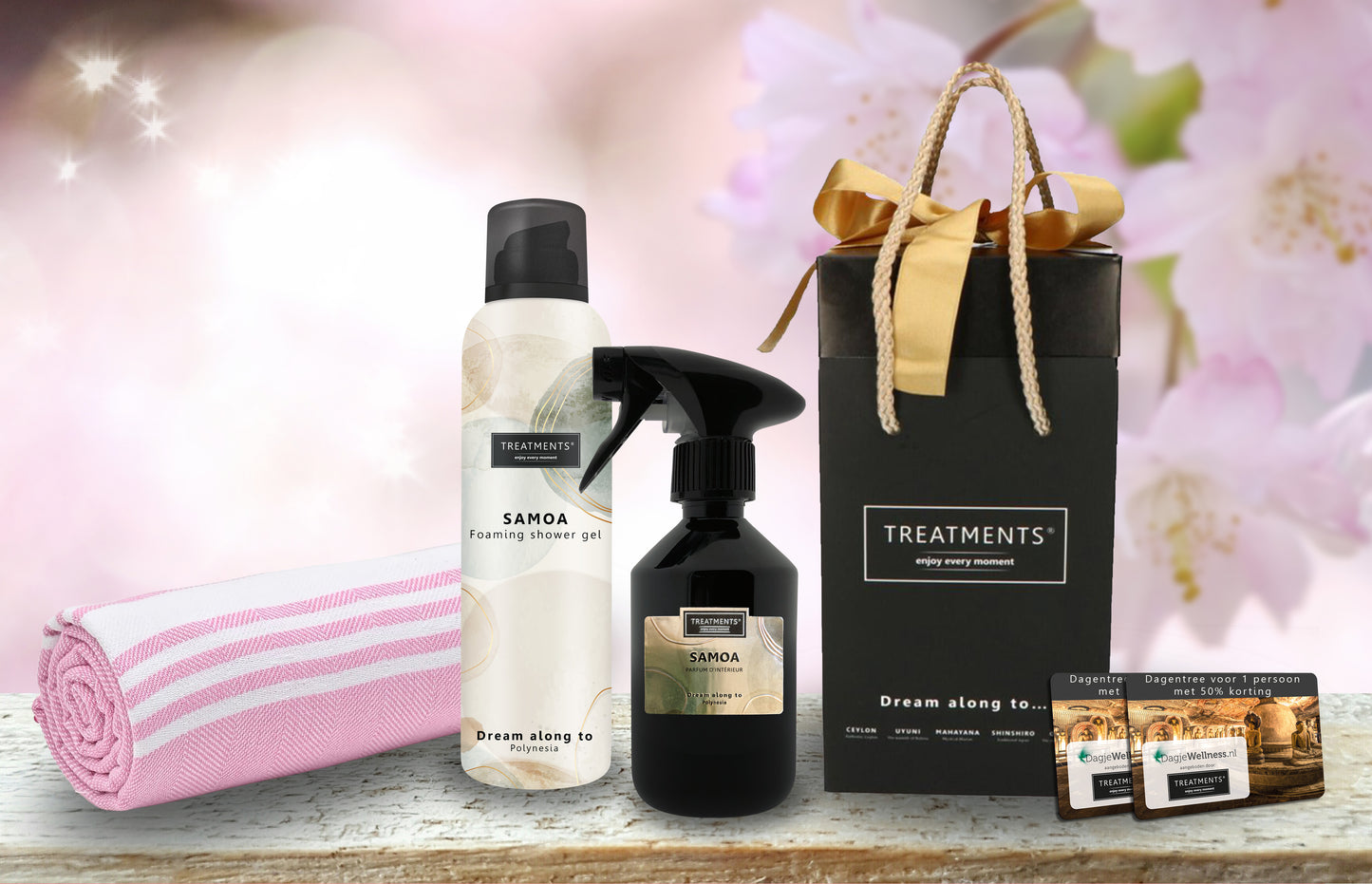 Treatments® - Geschenkbox Duschschaum &amp; Kerze - Omani
