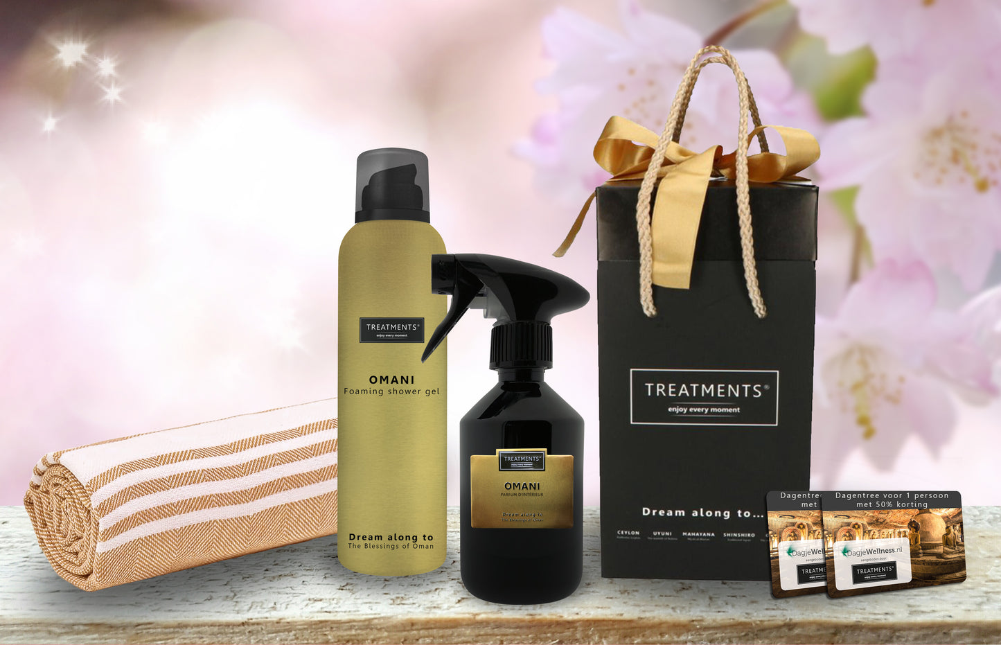 Treatments® - Geschenkbox Duschschaum &amp; Kerze - Omani